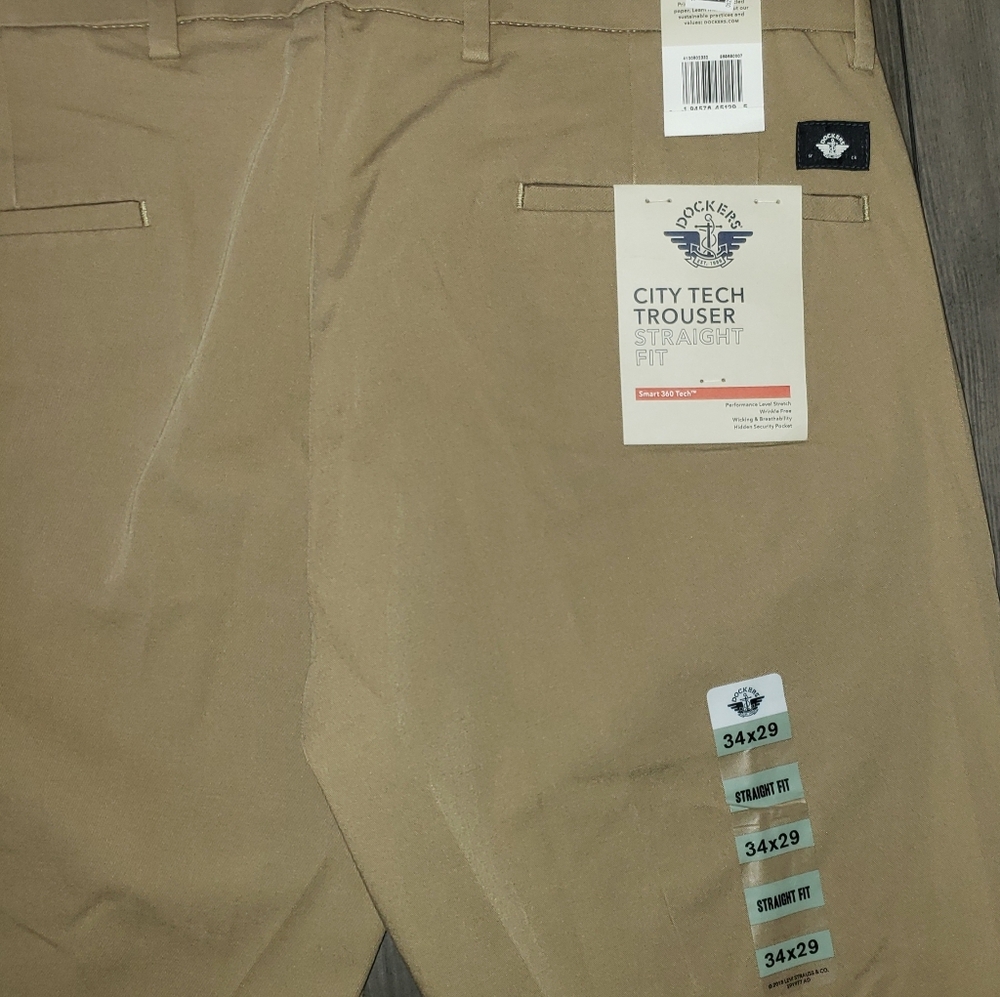 Dockers City Tech Straight Fit Trouser     34 X 29 New With Tags